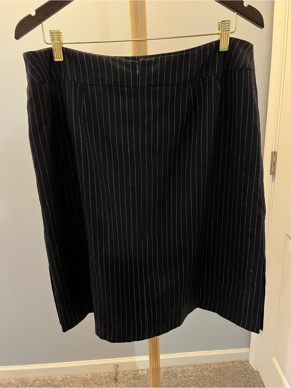 Classic Black Pinstripe 100% Wool A-Line Skirt Size 18
